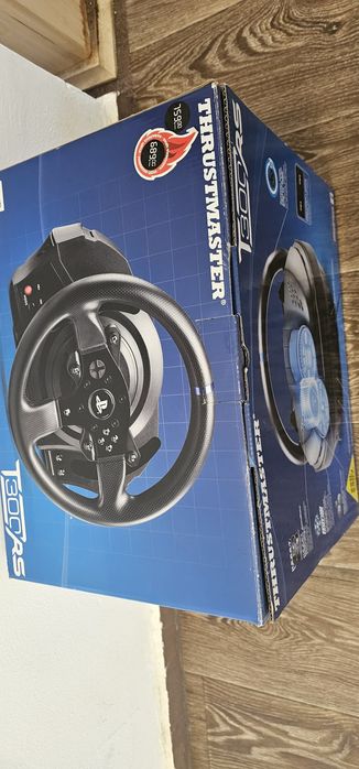 Волан за PS PlayStation Thrustmaster t300 rs и сгъваем стол PlaySeat Challenge