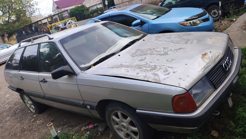 Продам Ауди 100 С3 1987г 1.8л универсал