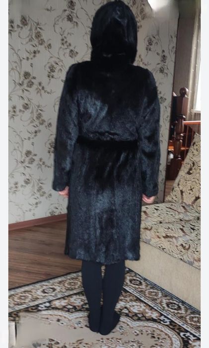 Продам норковую шубу.