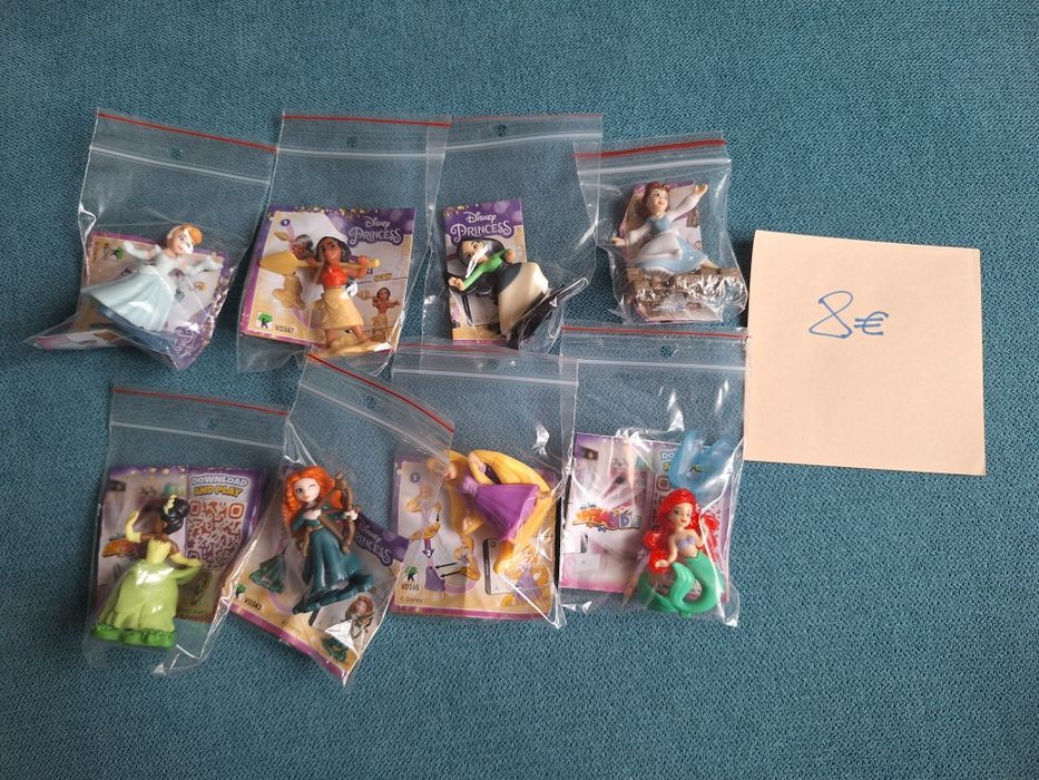 Kinder surprise играчки