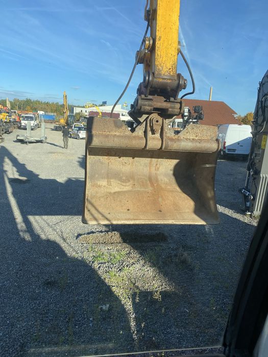 Excavator Jcb 220 24 tone  3 cupe  27.900€