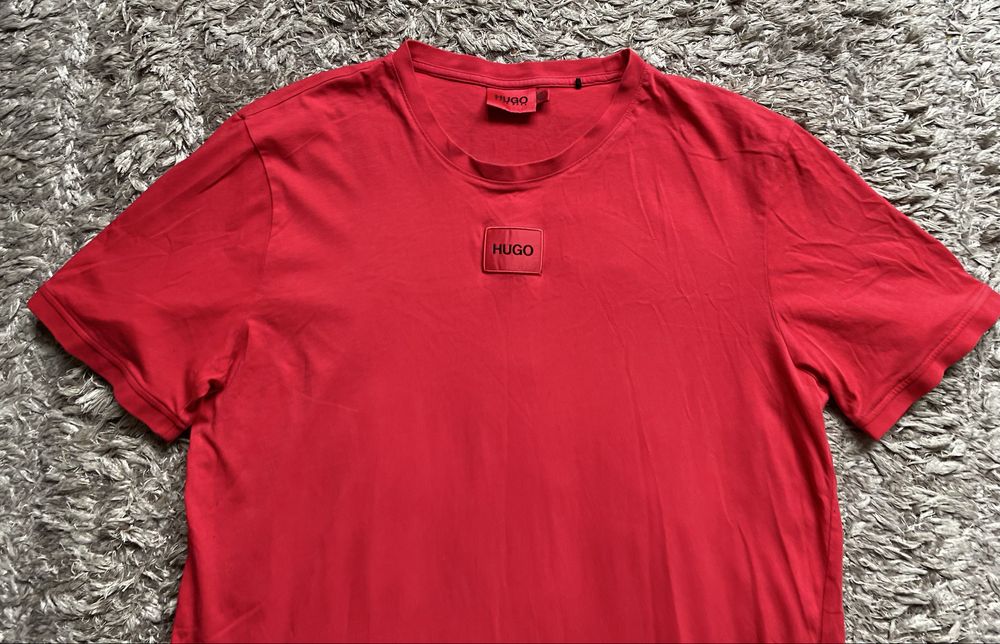 Tricou original rosu L Hugo