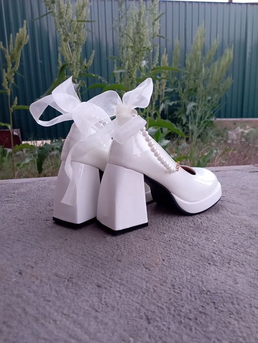 Продам туфли  женские
