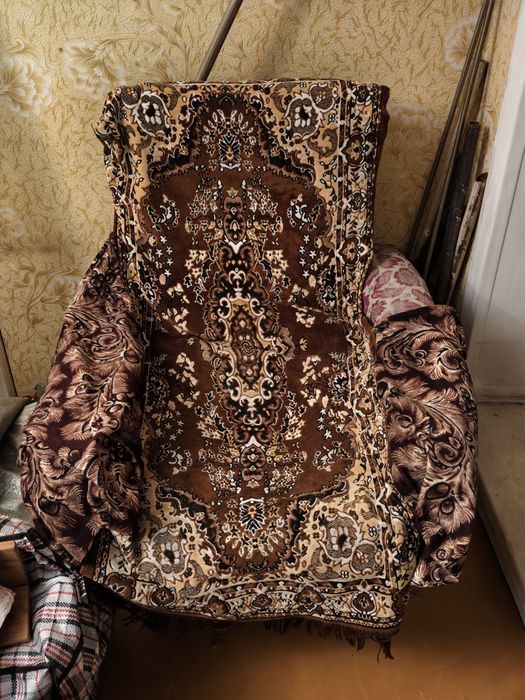 Срочно! Диван и два кресла. Самовывоз