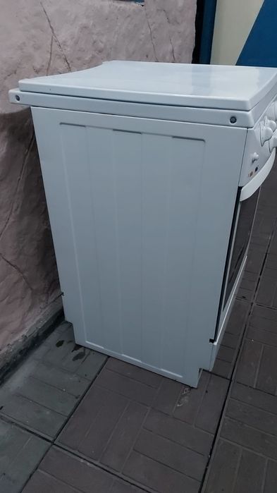 Продам газовую плиту.