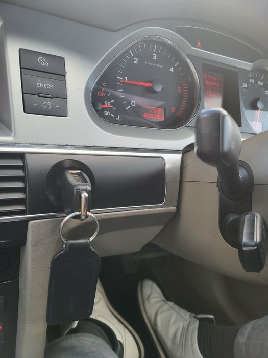 Ауди А6 комби 2.0 TDI - 2007г