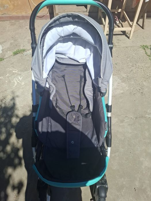 Caruț pentru bebeluși