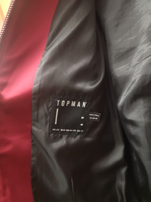 Jacheta topman vișinie