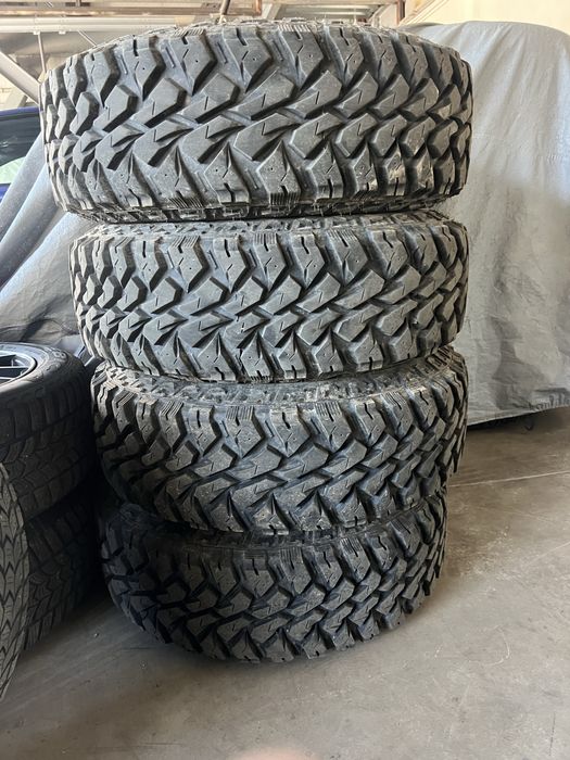 Maxxis Bighorn LT235/75R15 + джанти 15” – ТОП състояние