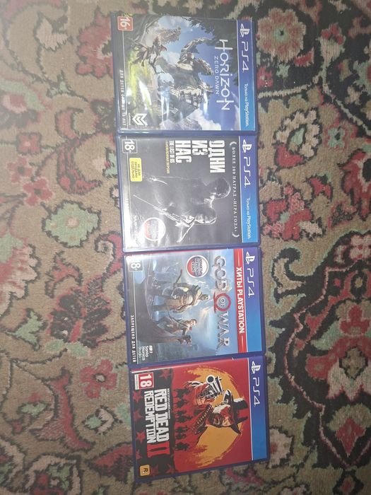 Продам playstation 4 slim
