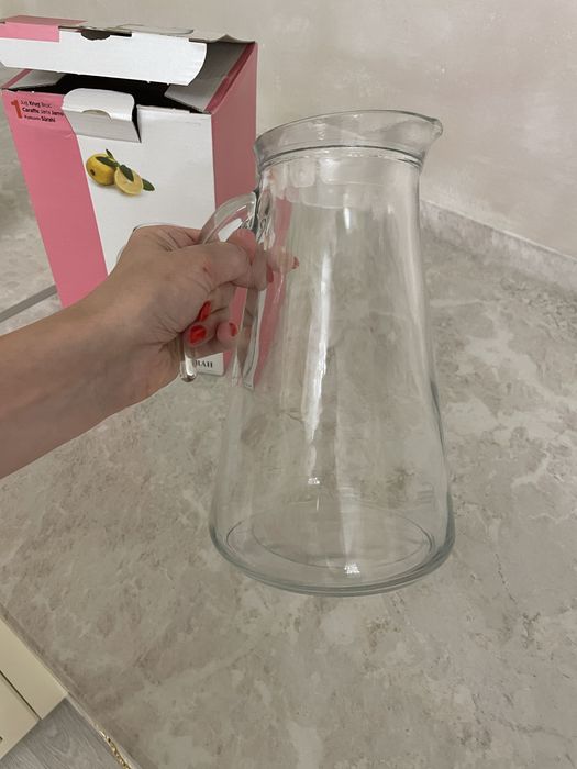 Графин для воды / напитков продам