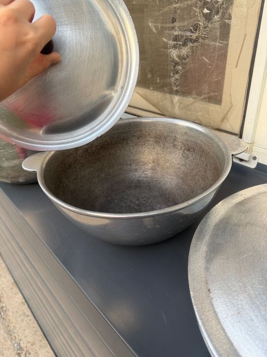 Казаны и кастрюля