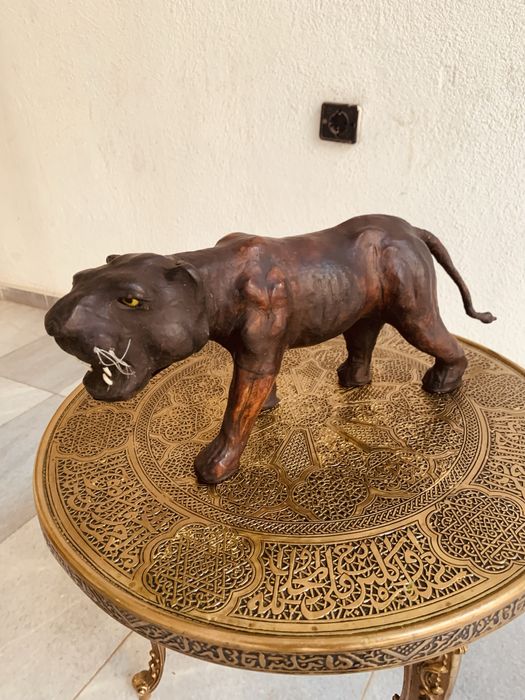 Винтидж кожена фигура от средата на 20 век