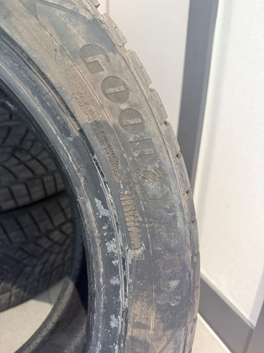 Зимние шины Goodyear