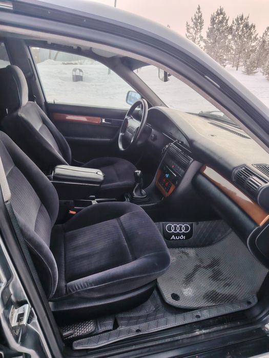 Продам Ауди с4 объем 2,8