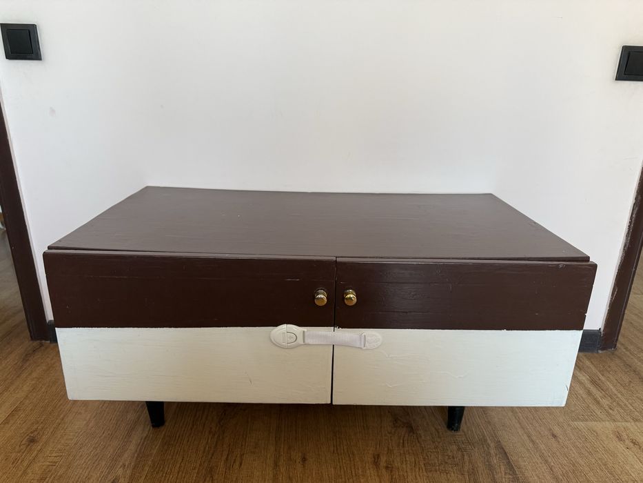 Тумба под телевизор