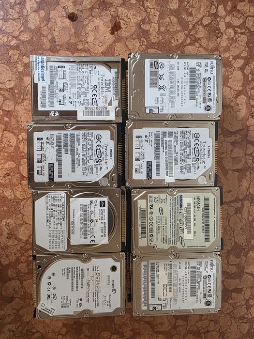 Lot 50 harduri de laptop pe IDE sau PATA netestate
