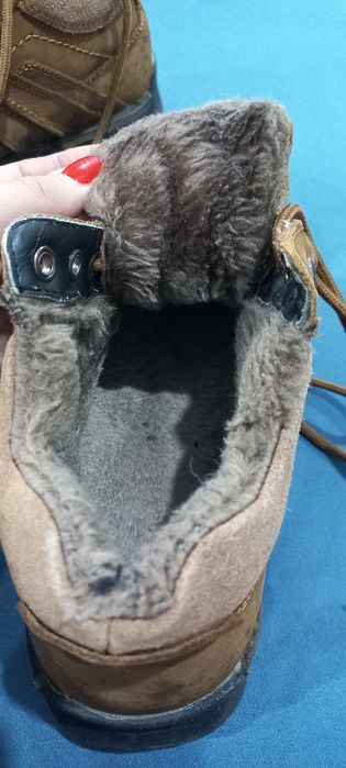 Bocanci de piele marimea 40