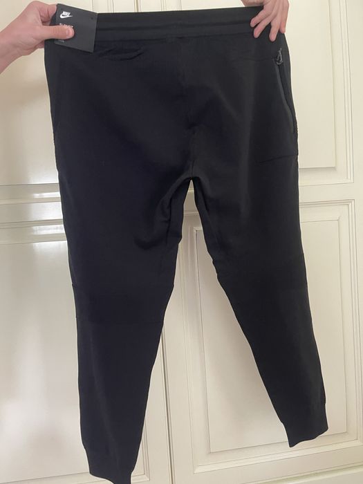 Pantaloni Nike ‘Portugalia’ Slim Fit – ediție limitată, cu etichetă