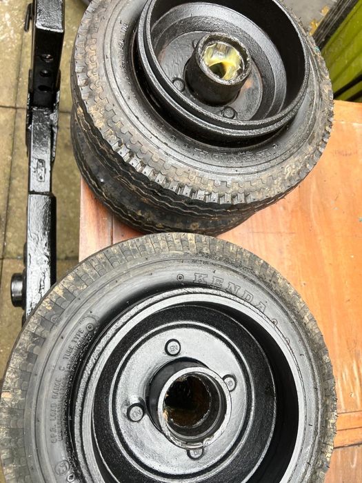 Trailer pe doua rotii duble cu sistem hidraulic troliu toate conditile de utilizare !!