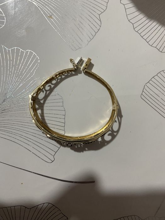 Продам золотой брослет