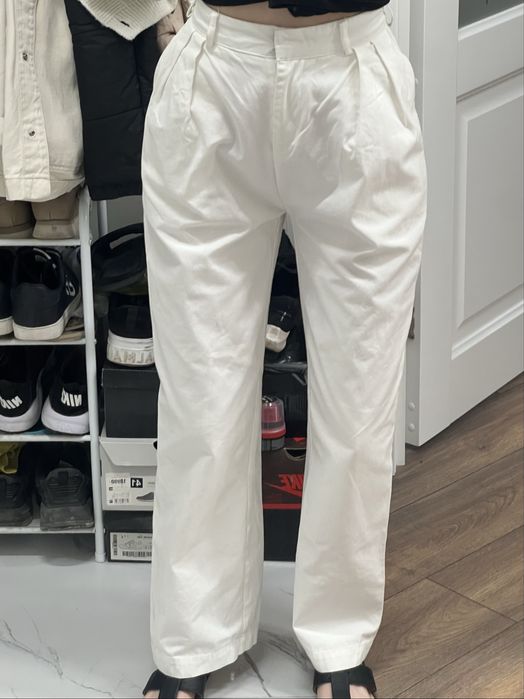 Белые штаны летние