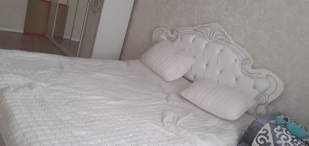 Спални гарнитуры