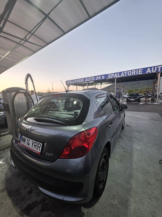 Peugeot 207 benzina+GPL