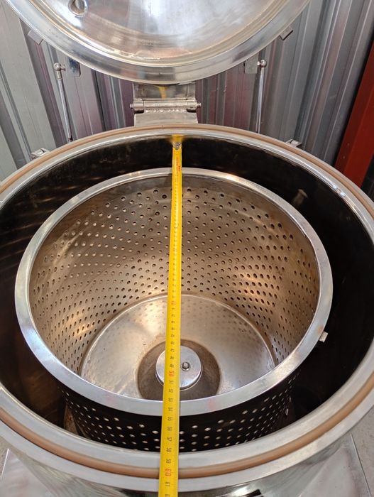 Vând centrifuga inox alimentar