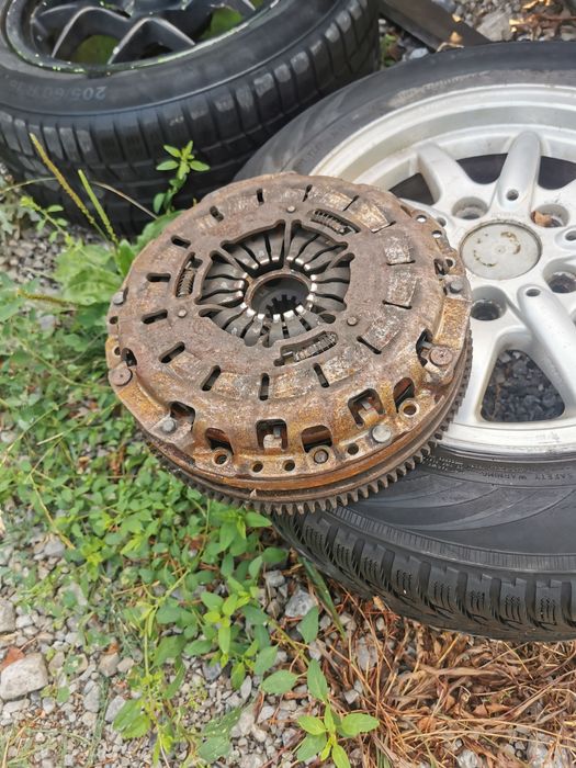 Маховик със съединител от BMW e46 2.0i