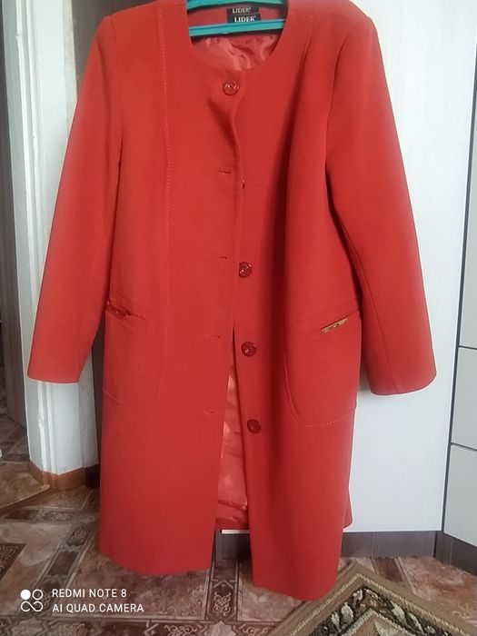 Продам пальто 56 р