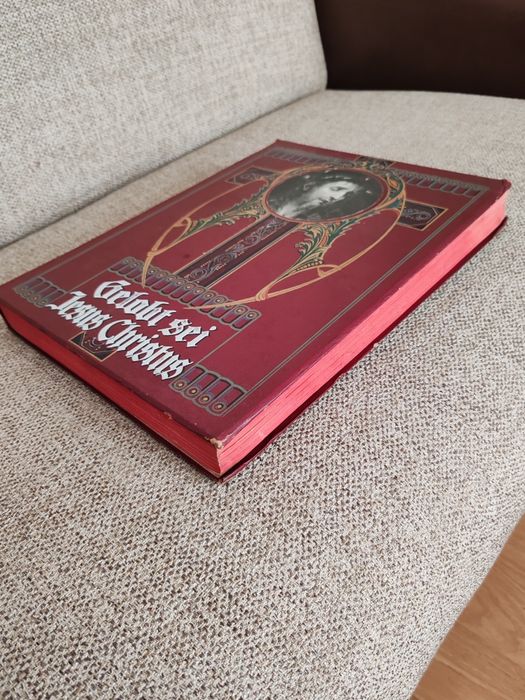 Biblie veche 1920 cu ilustrații color