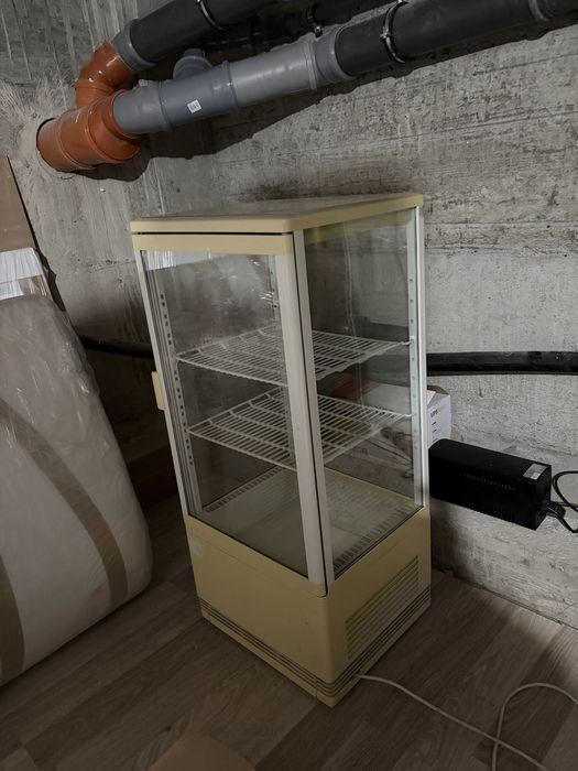 Frigider vitrina 78 litri HORECA GGC1078