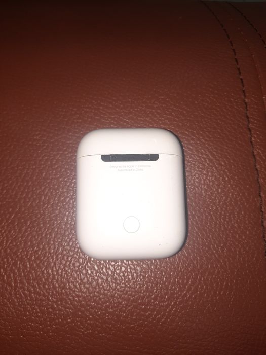 Продам Airpods2  оригинал