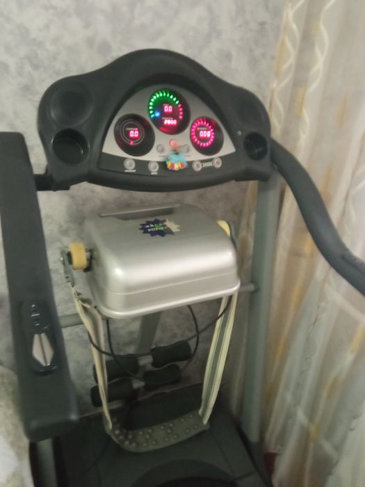 Беговая дорожка,бег,ходьба, массажёр,пресс.