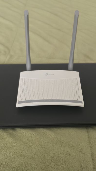 Рутер TP-link TL-WR820N