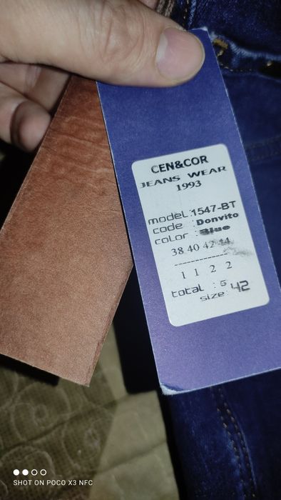 Продам осенние плотные фирменные турецкие джинсы.