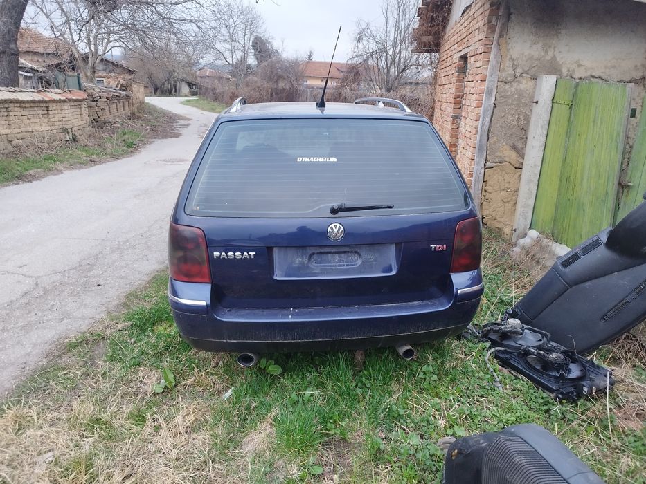 Продавам Пасат Б 5.5 2.5 150 4х4 На части