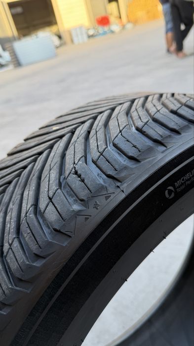Michelin  r19 разноширокие шины