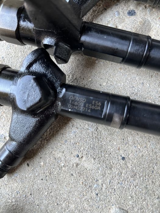 Injectoare Nissan X-Trail 2.2 dci 100 kw/ 136 cp