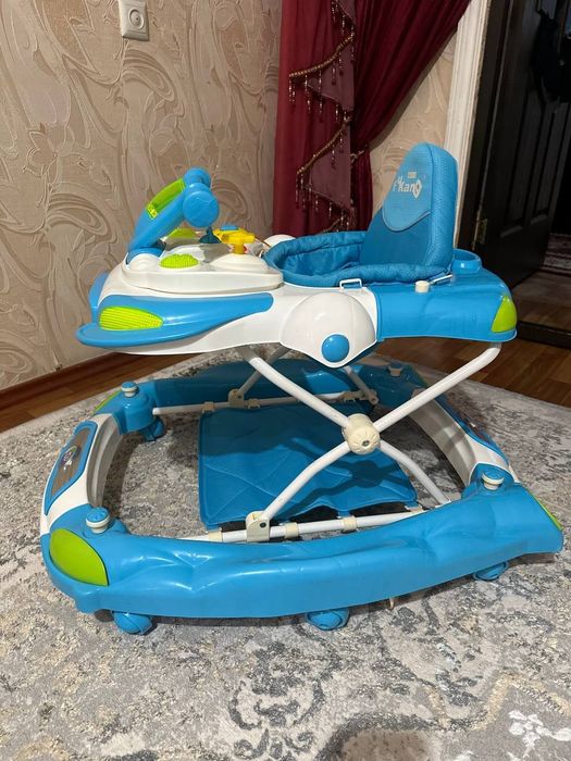 Срочно продаётся новый детский ходунки