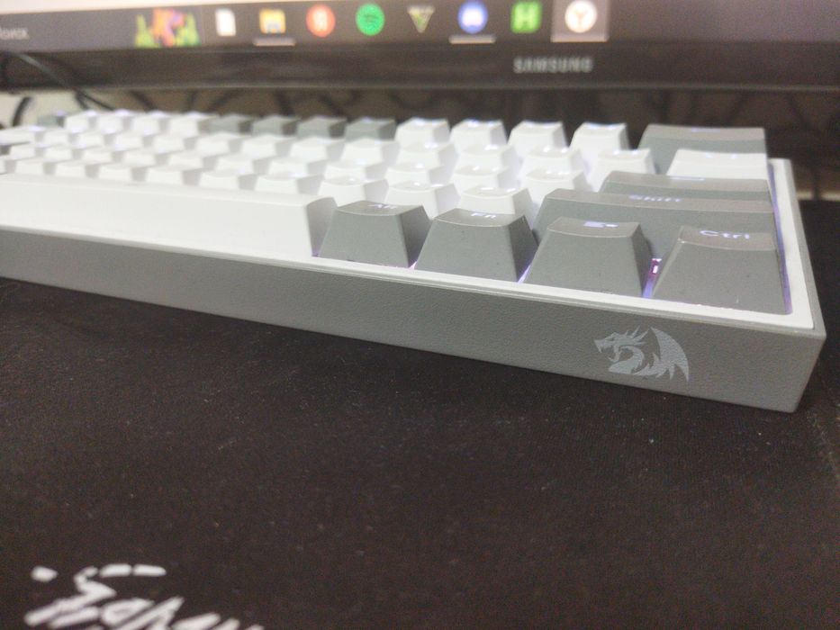 Продам игровую клавиатуру редрагон