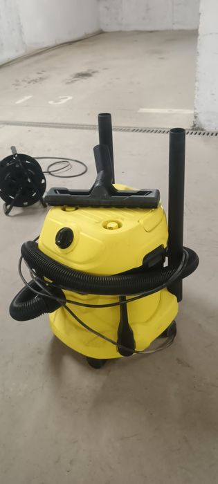 Прахосмукачка Kärcher WD 2