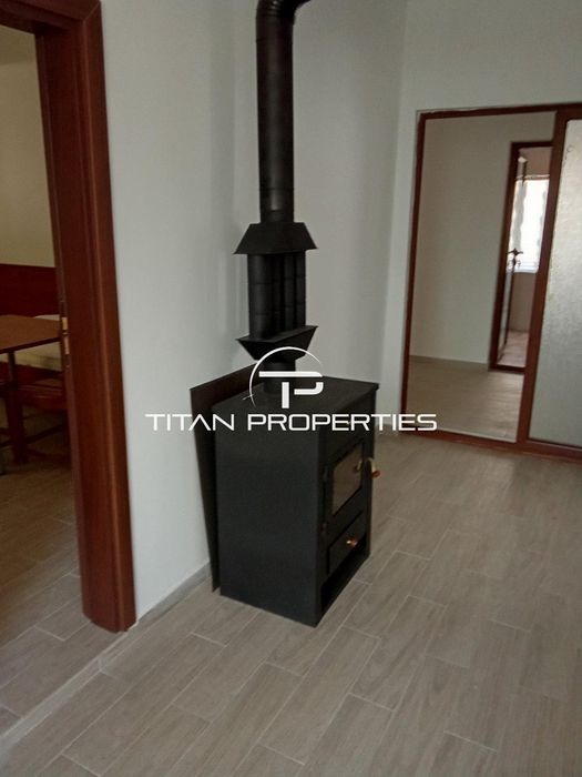 Едноетажна Къща след ремонт с двор в гр. Каблешково