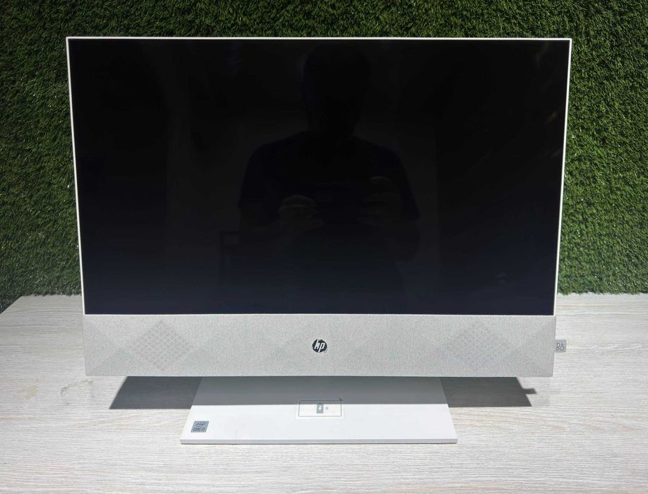 Моноблок HP 24/ Intel Core i3-10300T/DDR4 8ГБ/256 ГБ/ Интегрированный