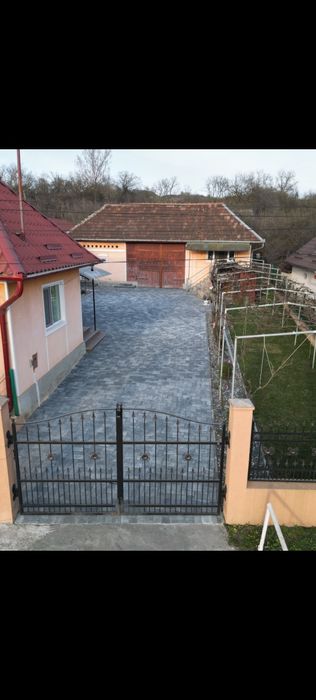 Firmă de montare PAVAJ