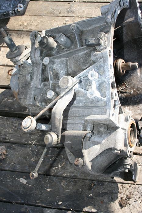 Cutie Viteze Peugeot 306, 206, 307 2.0 Hdi Factura Garantie