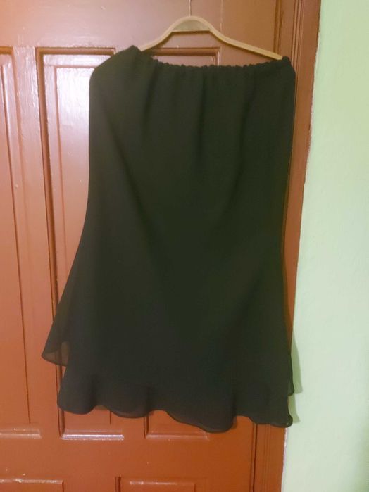 Две поли с волан