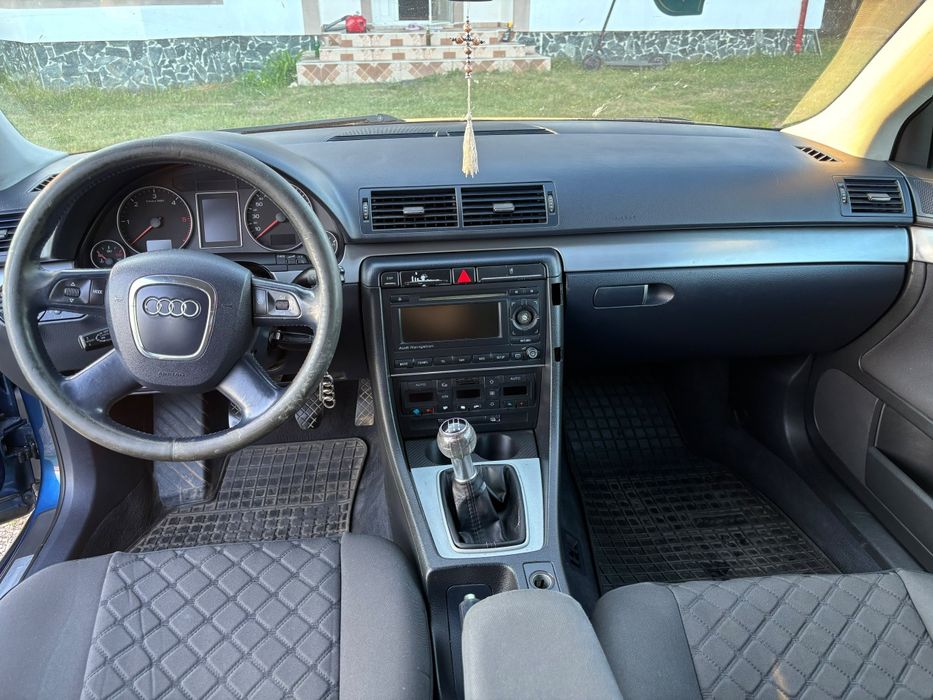 Vând audi a4 b7  19 116