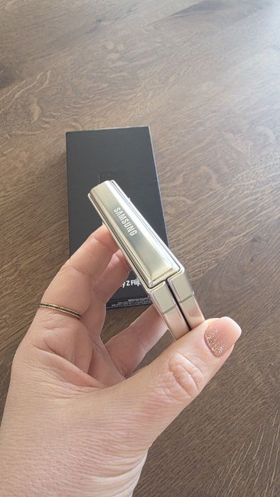 Samsung Galaxy Z Flip 5